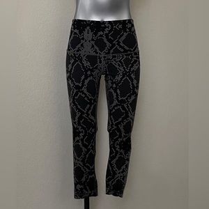 Lululemon wunder under high rise crop 21”